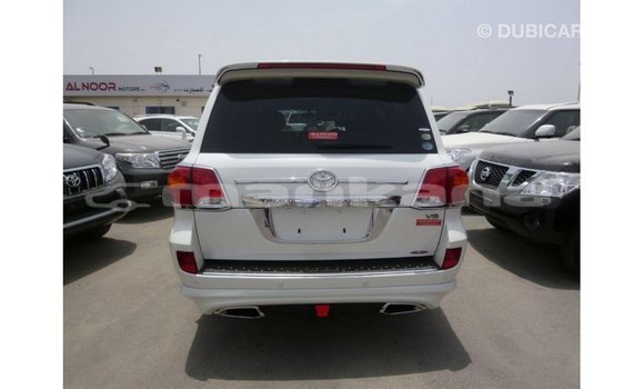 Buy Import Toyota Land Cruiser White Car in Import - Dubai in Abhasia Buy Import Toyota Land Cruiser White Car in Import - Dubai in Abhasia