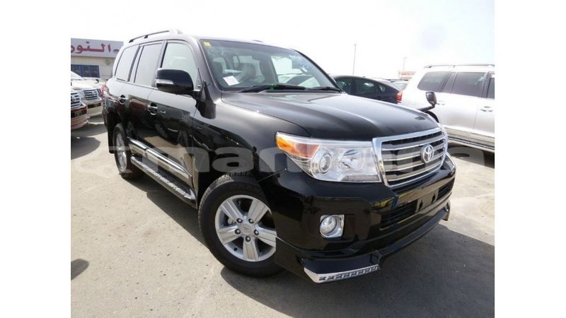Big with watermark toyota land cruiser abhasia import dubai 2651