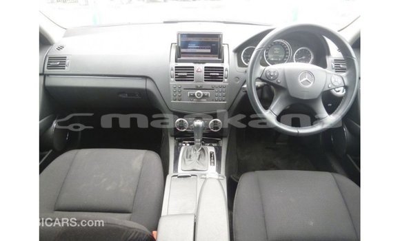 Buy Import Mercedes-Benz 200 White Car in Import - Dubai in Abhasia Buy Import Mercedes-Benz 200 White Car in Import - Dubai in Abhasia