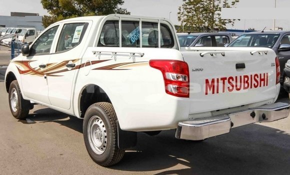 Buy Import Mitsubishi L200 White Car in Import - Dubai in Abhasia Buy Import Mitsubishi L200 White Car in Import - Dubai in Abhasia