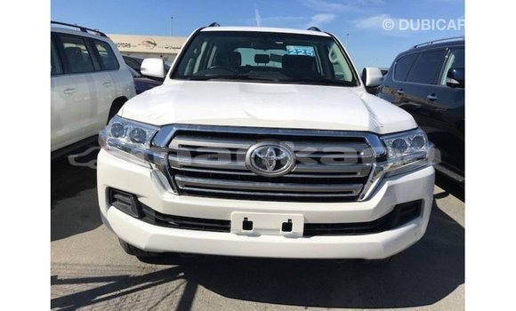 Buy Import Toyota Land Cruiser White Car in Import - Dubai in Abhasia Buy Import Toyota Land Cruiser White Car in Import - Dubai in Abhasia