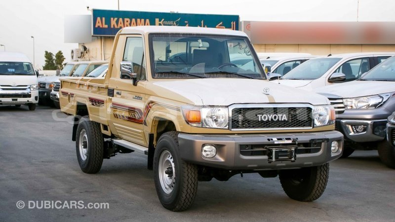 Big with watermark toyota land cruiser abhasia import dubai 2701