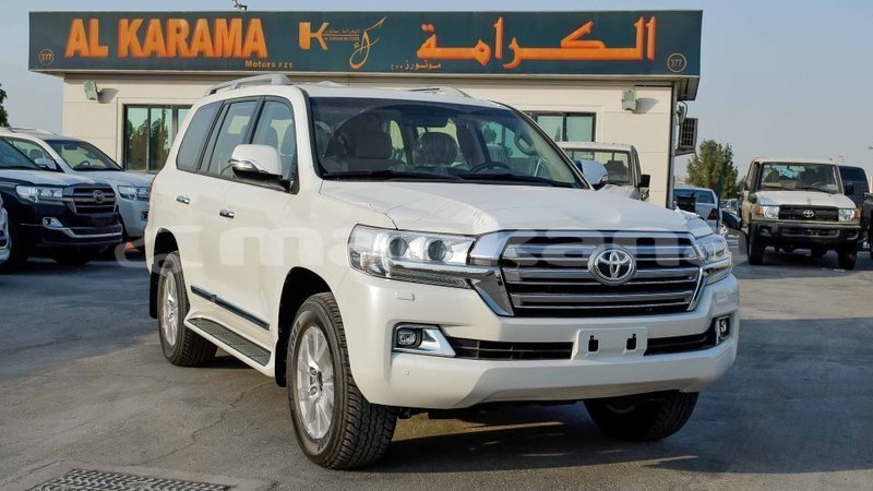 Big with watermark toyota land cruiser abhasia import dubai 2702