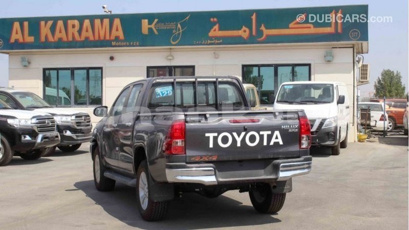 Big with watermark toyota hilux abhasia import dubai 2705