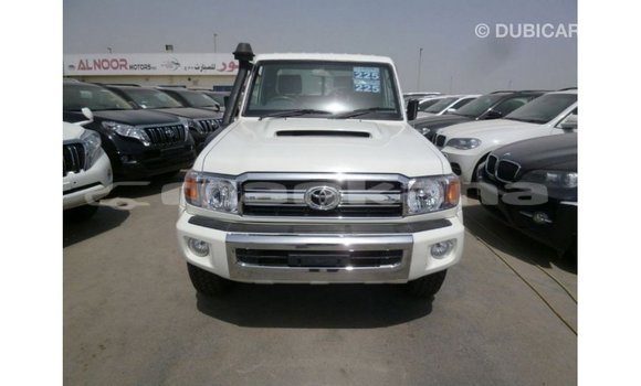 Buy Import Toyota Land Cruiser White Car in Import - Dubai in Abhasia Buy Import Toyota Land Cruiser White Car in Import - Dubai in Abhasia
