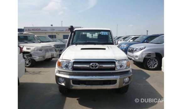 Buy Import Toyota Land Cruiser White Car in Import - Dubai in Abhasia Buy Import Toyota Land Cruiser White Car in Import - Dubai in Abhasia