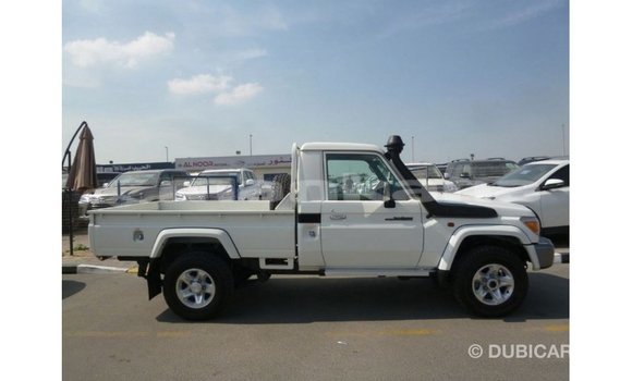 Buy Import Toyota Land Cruiser White Car in Import - Dubai in Abhasia Buy Import Toyota Land Cruiser White Car in Import - Dubai in Abhasia