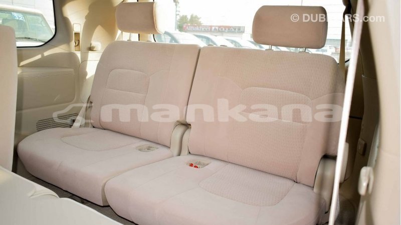 Big with watermark toyota land cruiser abhasia import dubai 2711