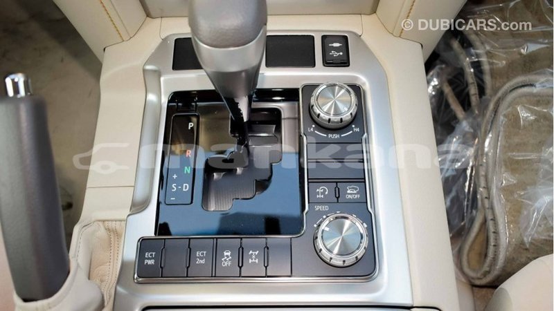 Big with watermark toyota land cruiser abhasia import dubai 2711