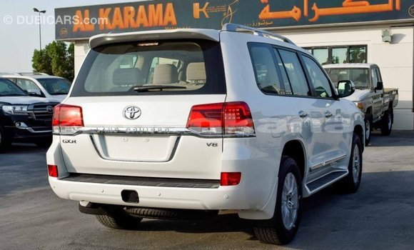 Buy Import Toyota Land Cruiser White Car in Import - Dubai in Abhasia Buy Import Toyota Land Cruiser White Car in Import - Dubai in Abhasia