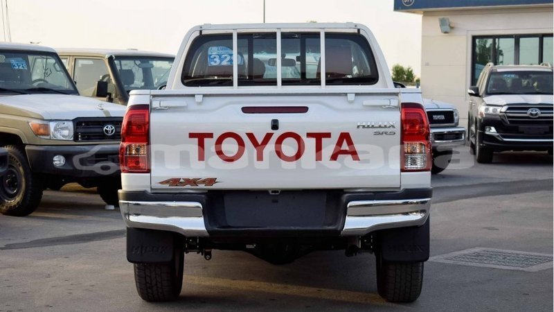 Big with watermark toyota hilux abhasia import dubai 2714