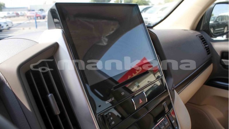 Big with watermark toyota land cruiser abhasia import dubai 2715