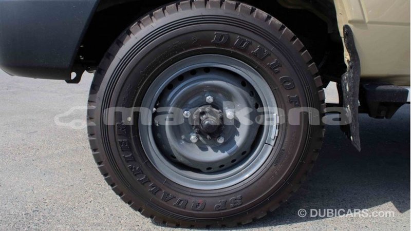Big with watermark toyota land cruiser abhasia import dubai 2716