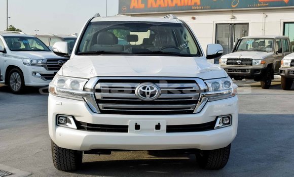 Buy Import Toyota Land Cruiser White Car in Import - Dubai in Abhasia Buy Import Toyota Land Cruiser White Car in Import - Dubai in Abhasia