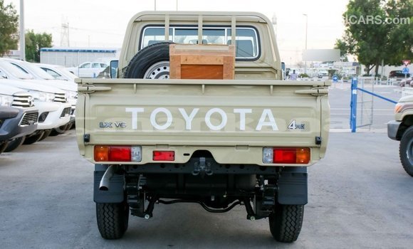 Buy Import Toyota Land Cruiser Beige Car in Import - Dubai in Abhasia Buy Import Toyota Land Cruiser Beige Car in Import - Dubai in Abhasia