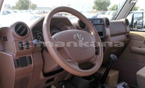 Buy Import Toyota Land Cruiser Beige Car in Import - Dubai in Abhasia Buy Import Toyota Land Cruiser Beige Car in Import - Dubai in Abhasia