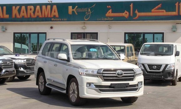 Buy Import Toyota Land Cruiser White Car in Import - Dubai in Abhasia Buy Import Toyota Land Cruiser White Car in Import - Dubai in Abhasia