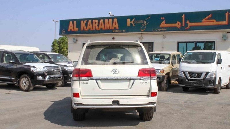 Big with watermark toyota land cruiser abhasia import dubai 2729