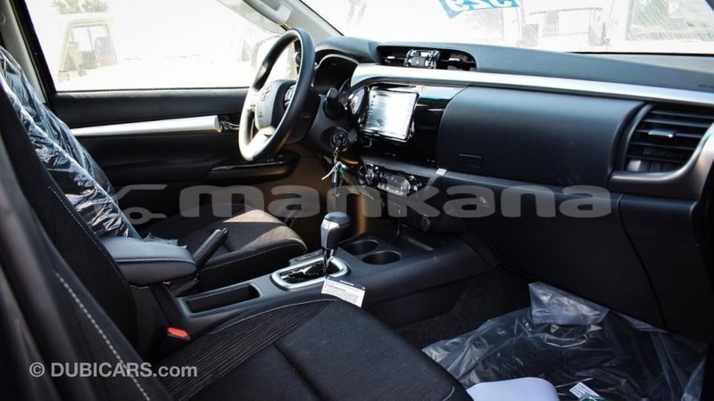 Big with watermark toyota hilux abhasia import dubai 2730