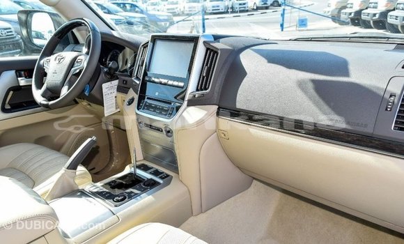 Buy Import Toyota Land Cruiser White Car in Import - Dubai in Abhasia Buy Import Toyota Land Cruiser White Car in Import - Dubai in Abhasia