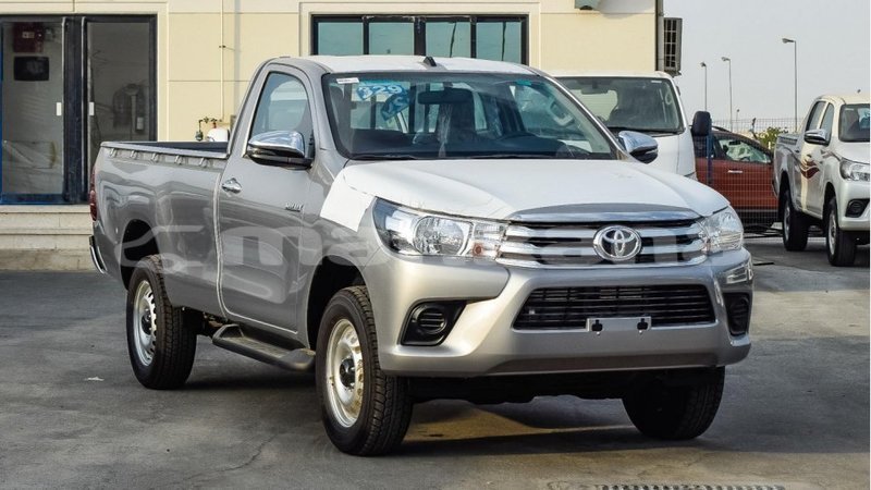 Big with watermark toyota hilux abhasia import dubai 2733