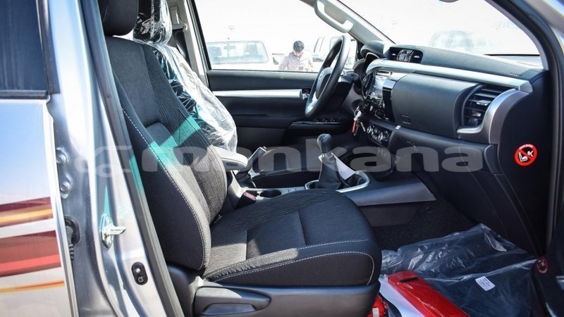 Big with watermark toyota hilux abhasia import dubai 2734