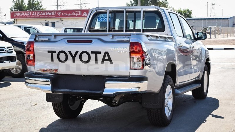 Big with watermark toyota hilux abhasia import dubai 2734