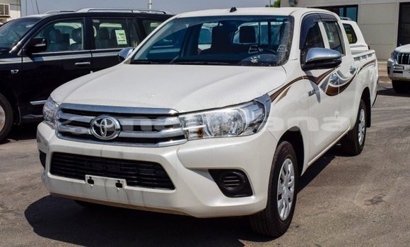 Buy Import Toyota Hilux White Car in Import - Dubai in Abhasia Buy Import Toyota Hilux White Car in Import - Dubai in Abhasia