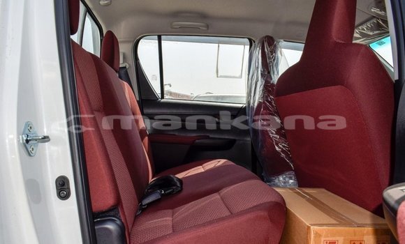 Buy Import Toyota Hilux White Car in Import - Dubai in Abhasia Buy Import Toyota Hilux White Car in Import - Dubai in Abhasia