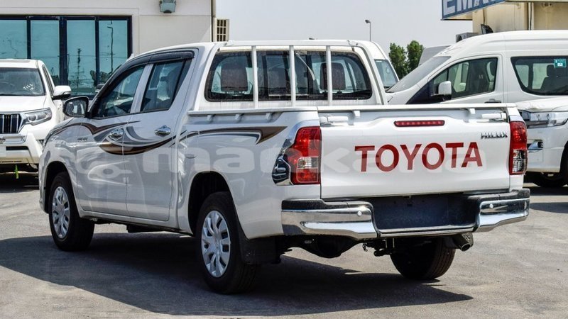 Big with watermark toyota hilux abhasia import dubai 2736