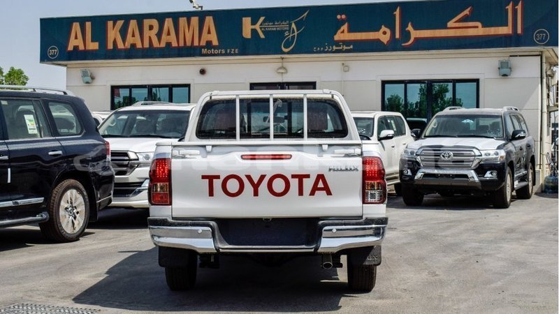 Big with watermark toyota hilux abhasia import dubai 2736