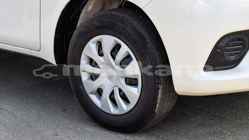 Big with watermark toyota hilux abhasia import dubai 2736