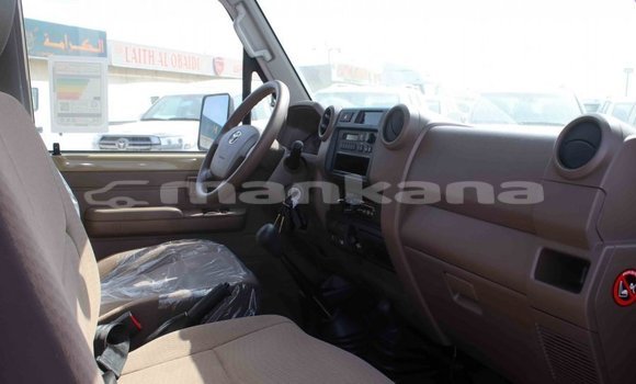 Buy Import Toyota Land Cruiser Beige Car in Import - Dubai in Abhasia Buy Import Toyota Land Cruiser Beige Car in Import - Dubai in Abhasia