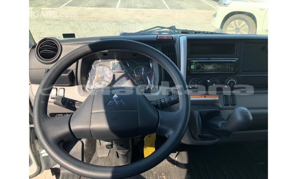 Buy Import Mitsubishi Carisma White Car in Import - Dubai in Abhasia Buy Import Mitsubishi Carisma White Car in Import - Dubai in Abhasia