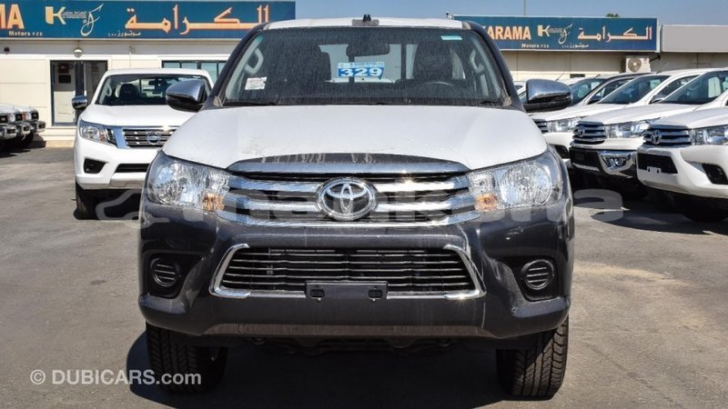 Big with watermark toyota hilux abhasia import dubai 2742