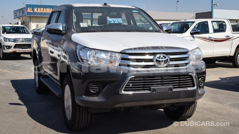 Big with watermark toyota hilux abhasia import dubai 2742