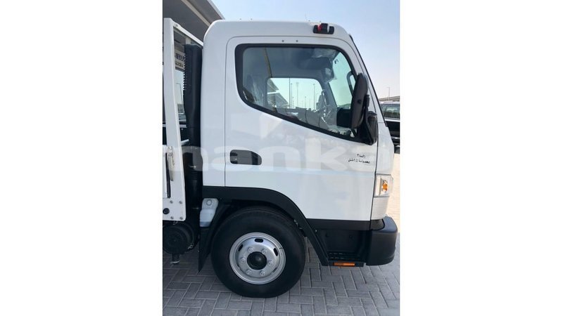 Big with watermark mitsubishi carisma abhasia import dubai 2743