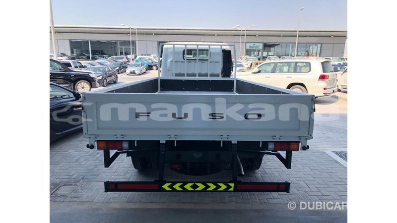 Big with watermark mitsubishi carisma abhasia import dubai 2743