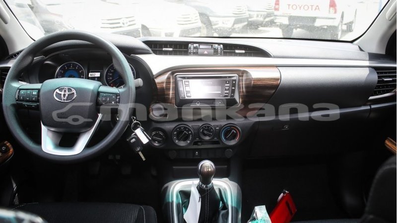 Big with watermark toyota hilux abhasia import dubai 2744