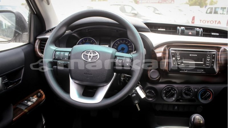Big with watermark toyota hilux abhasia import dubai 2744