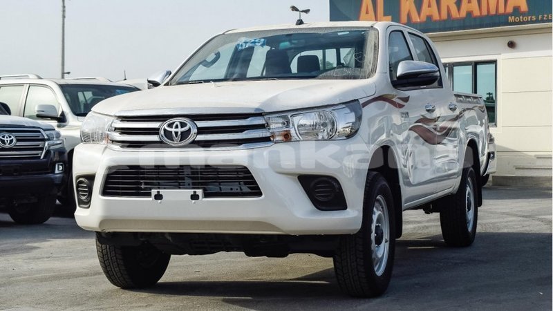 Big with watermark toyota hilux abhasia import dubai 2745