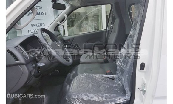 Buy Import Toyota Hiace White Car in Import - Dubai in Abhasia Buy Import Toyota Hiace White Car in Import - Dubai in Abhasia