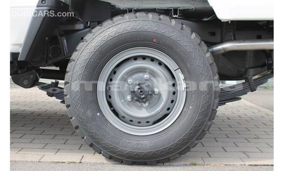 Buy Import Toyota Land Cruiser White Car in Import - Dubai in Abhasia Buy Import Toyota Land Cruiser White Car in Import - Dubai in Abhasia