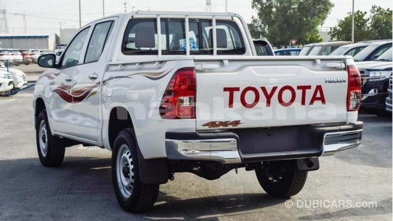Big with watermark toyota hilux abhasia import dubai 2754