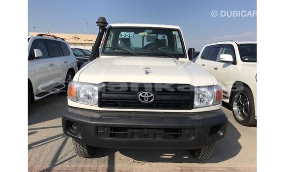 Buy Import Toyota Land Cruiser White Car in Import - Dubai in Abhasia Buy Import Toyota Land Cruiser White Car in Import - Dubai in Abhasia