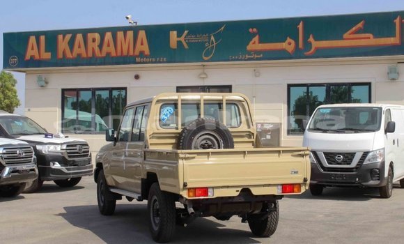 Buy Import Toyota Land Cruiser Beige Car in Import - Dubai in Abhasia Buy Import Toyota Land Cruiser Beige Car in Import - Dubai in Abhasia