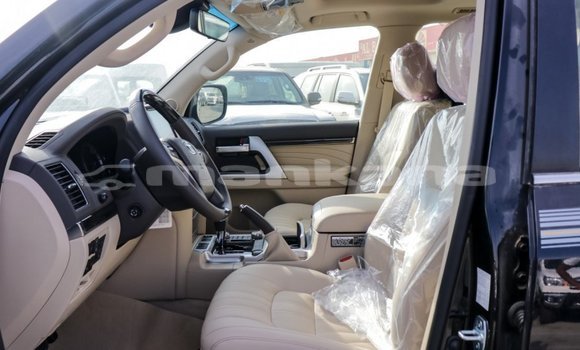Buy Import Toyota Land Cruiser Black Car in Import - Dubai in Abhasia Buy Import Toyota Land Cruiser Black Car in Import - Dubai in Abhasia