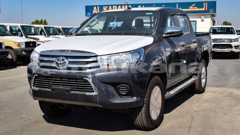 Big with watermark toyota hilux abhasia import dubai 2768