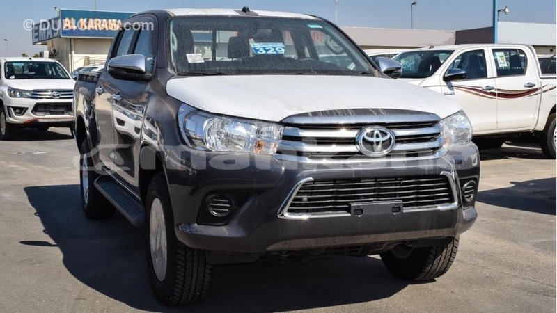 Big with watermark toyota hilux abhasia import dubai 2768