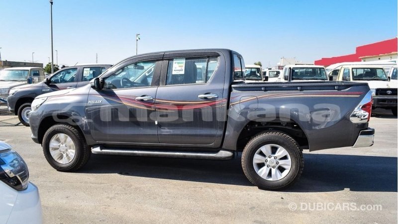 Big with watermark toyota hilux abhasia import dubai 2768